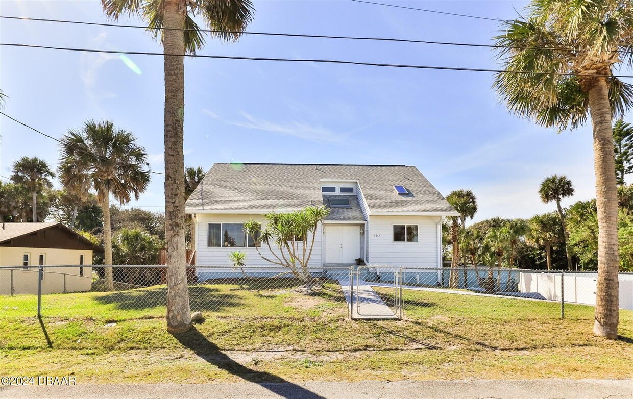 Primary Photo - 4242 Cardinal Blvd