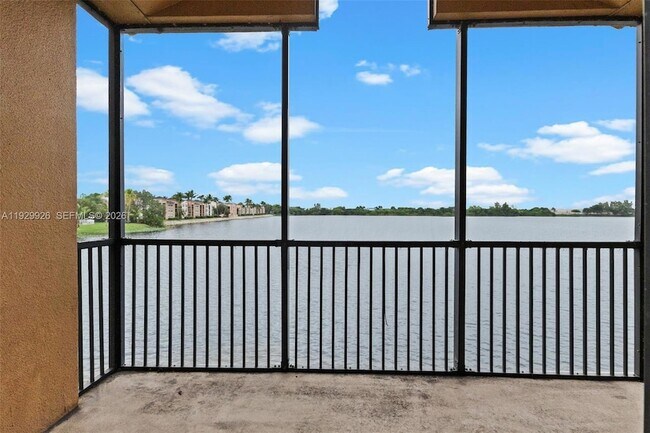 Photo - 15569 Miami Lakeway N Apartment