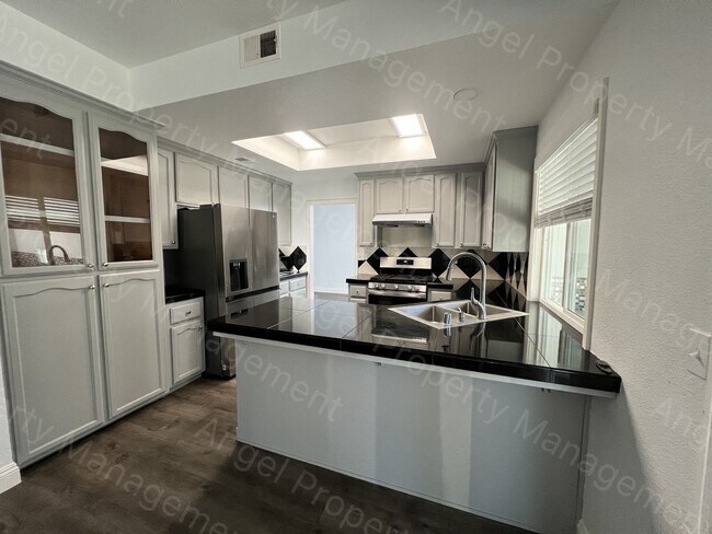 Building Photo - 5221 Moonlight Way