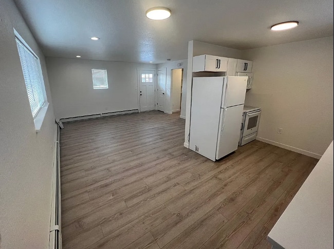 Photo - Beautiful 1 Bed Apartment with Reserved Parking Spots