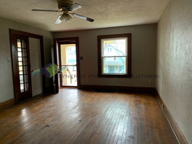 Building Photo - Own your own home cheaper than rent!!