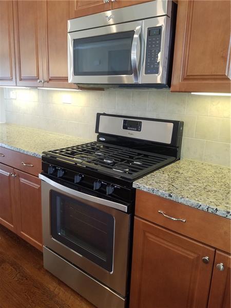 Building Photo - 983 Bergeron Pl