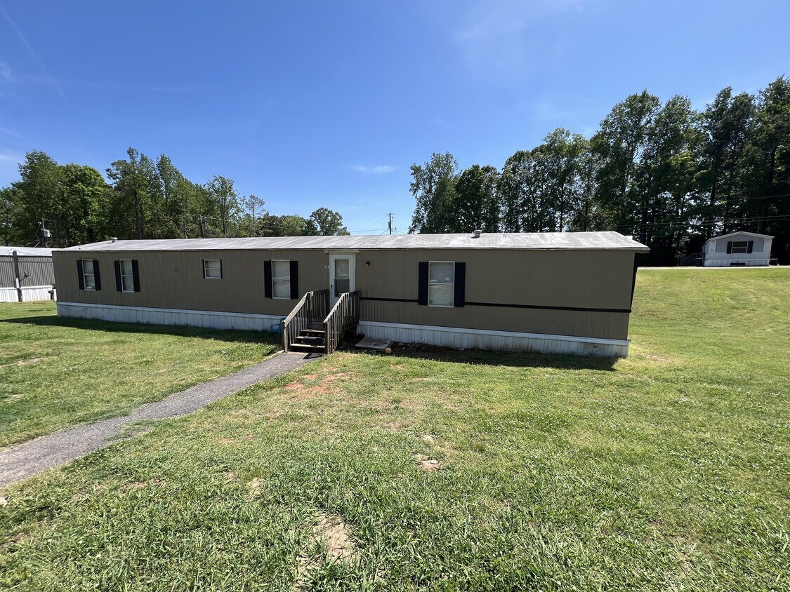 Foto principal - 736 Old Clemson Hwy