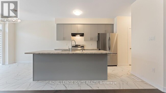 Building Photo - 64 Monteith Dr