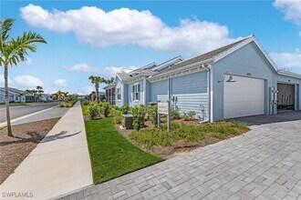 Building Photo - 6995 Saona CT