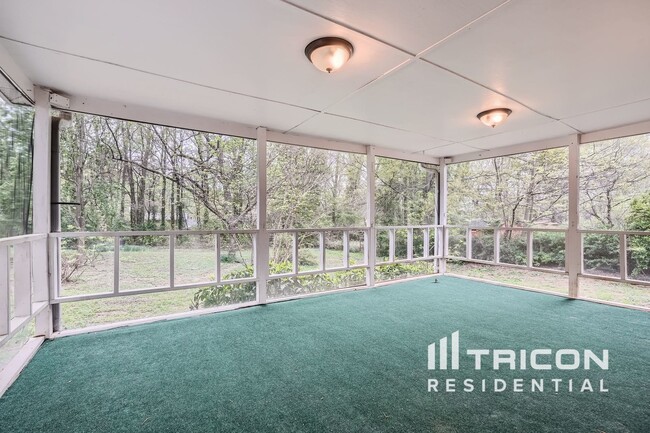 Building Photo - 4124 Lauada Dr