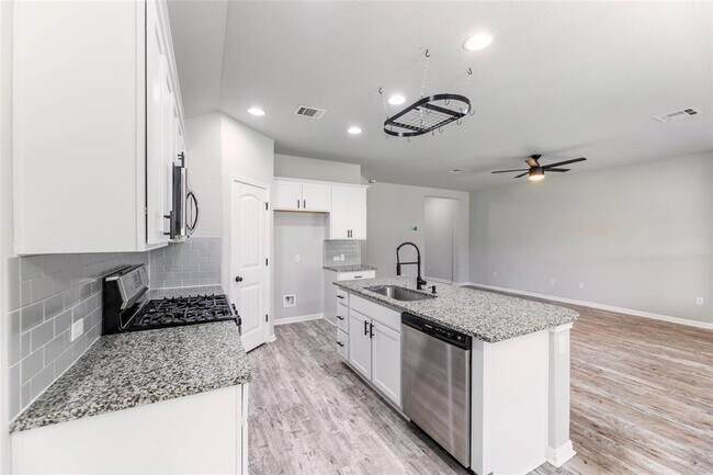 Building Photo - 581 Blue Sage Dr