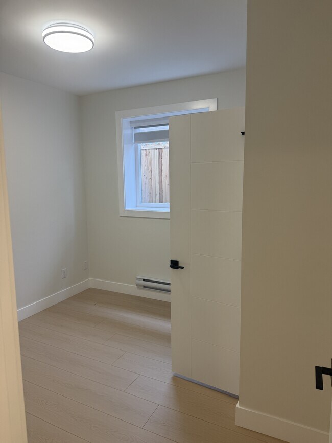 Photo du bâtiment - 8 Leam Rd