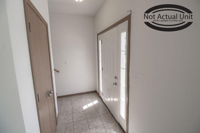 Building Photo - 1635 Citadel Dr