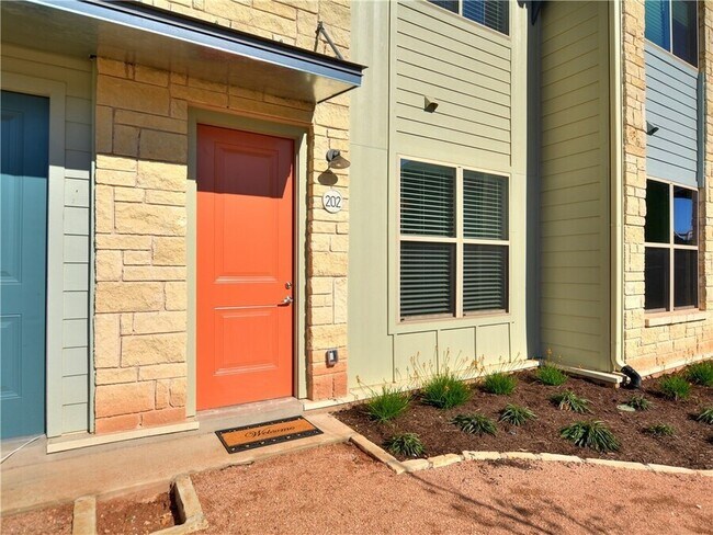 Foto del edificio - 7805 Cooper Ln