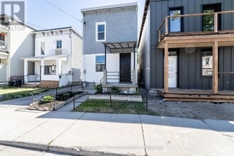 Building Photo - 185 Rochester St