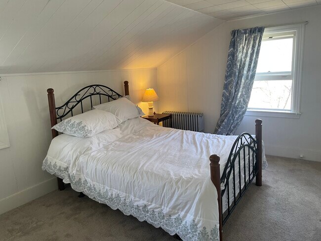 dormitorio de la reina - 123 Huguenot St