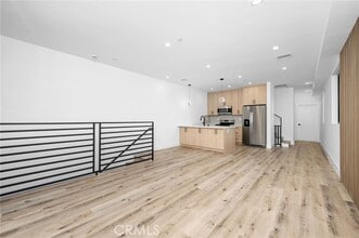 Building Photo - 14523 Weddington St