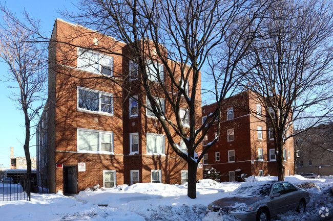Building Photo - 5628 & 5635 N. Spaulding Avenue