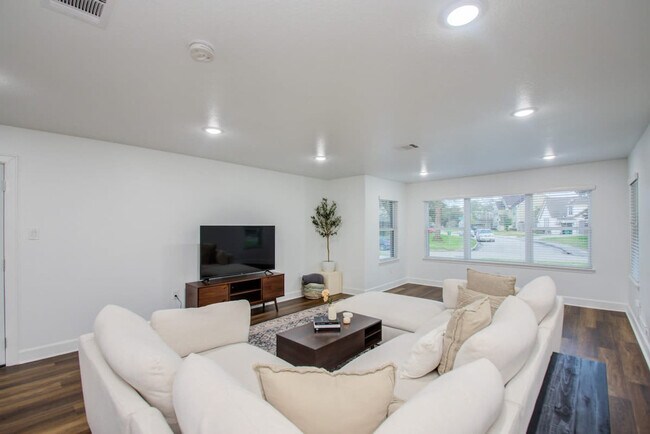 Foto del edificio - 8314 Greenbush St