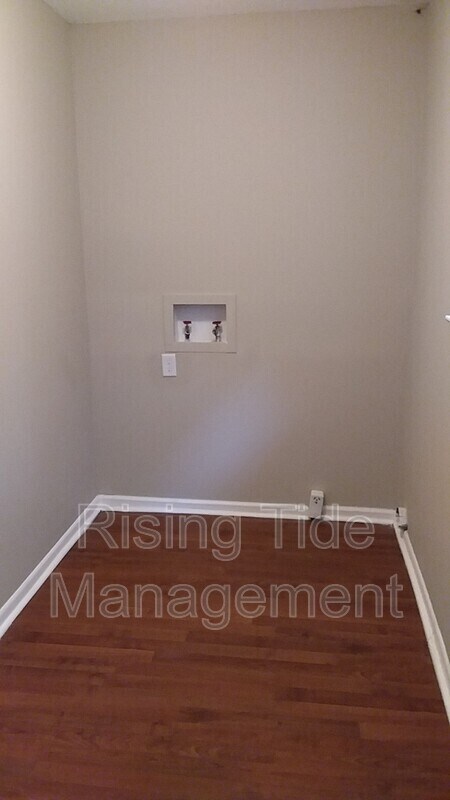 Foto del edificio - 2743 Lee Meadows Dr