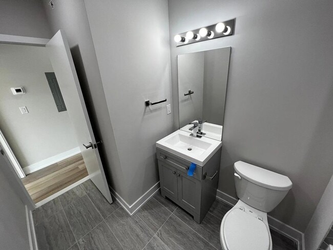 Photo - 719 N 35th St Apartment