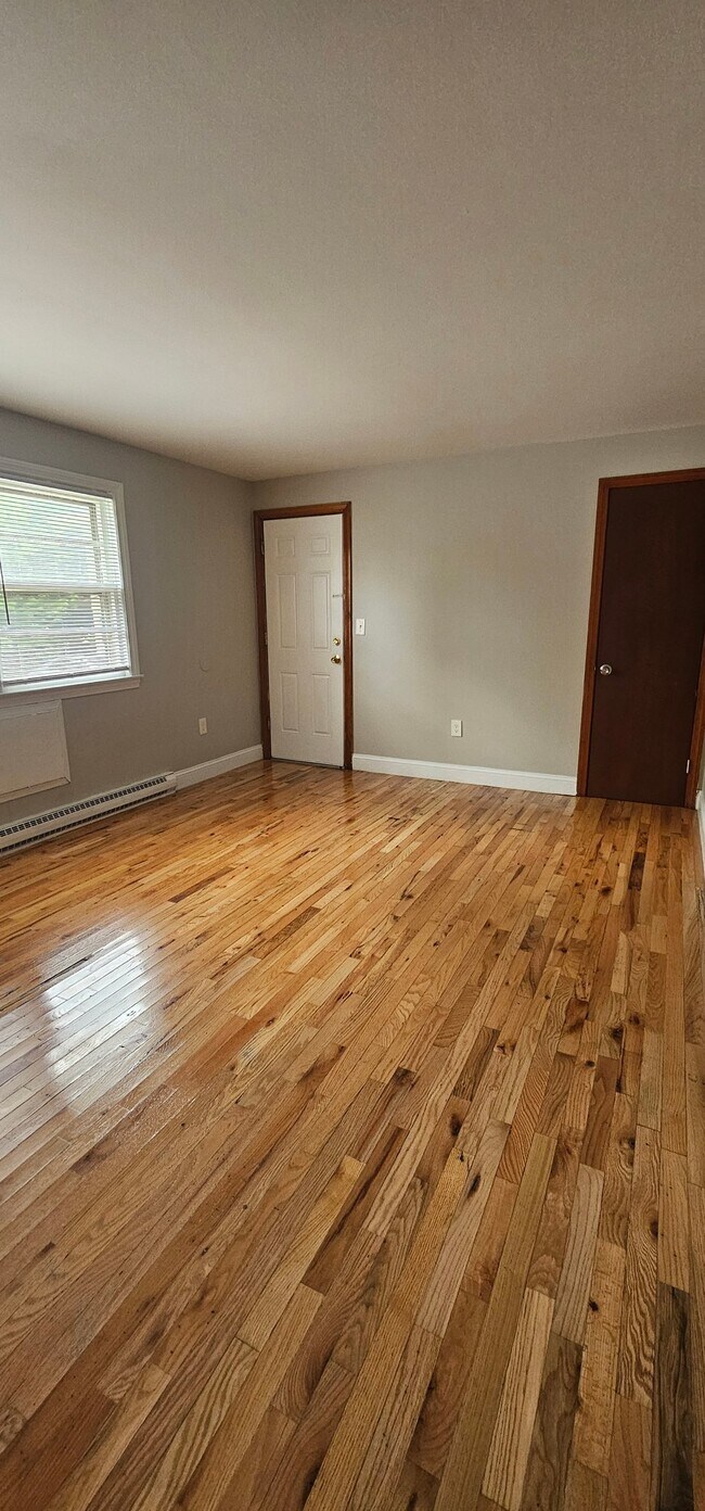 Foto del edificio - 148 Bradford Ave
