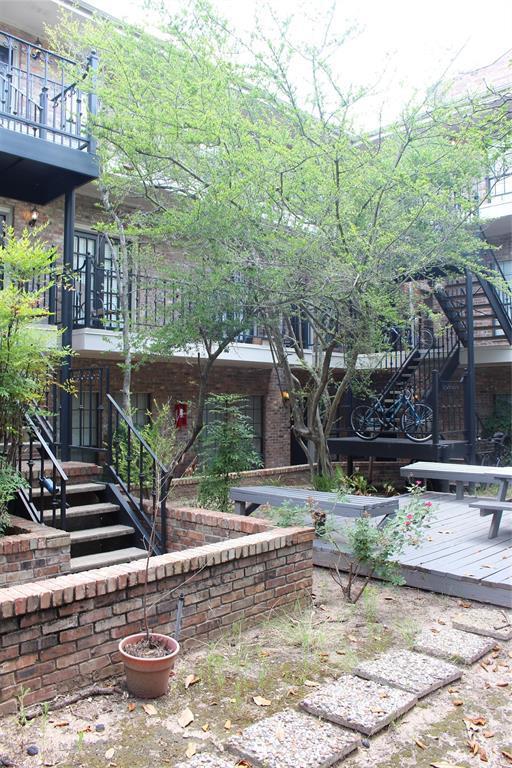 Building Photo - 2801 Rio Grande St