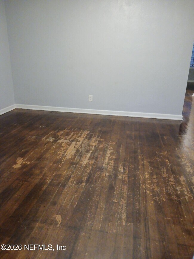 Building Photo - 5226 Bunche Dr