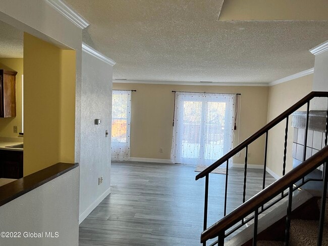 Building Photo - 12 Cobble Ct