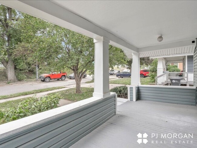 Photo - 3 bedroom 2 bath house in a great location...