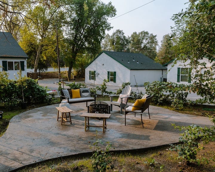 12238 Lake Blvd Unit 12238, Redding, CA 96003 Room for Rent in