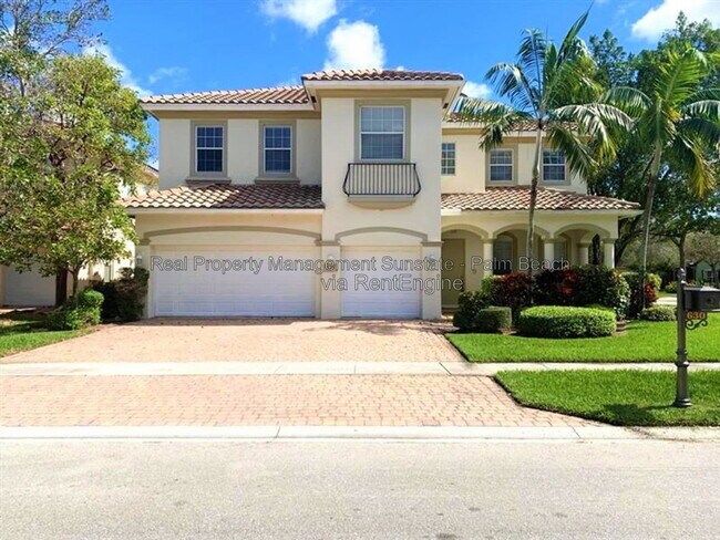 Building Photo - 630 Triana St