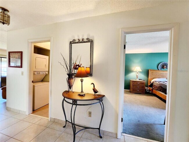 Foto del edificio - 552 Fairways Dr