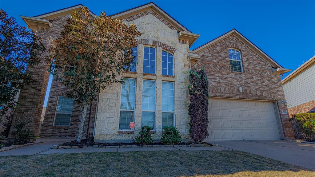 Foto principal - 24606 Wild Oak Lake Dr