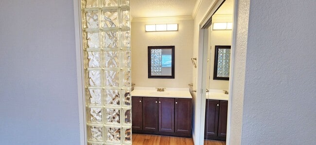 Photo - 1430 V Street Apartment
