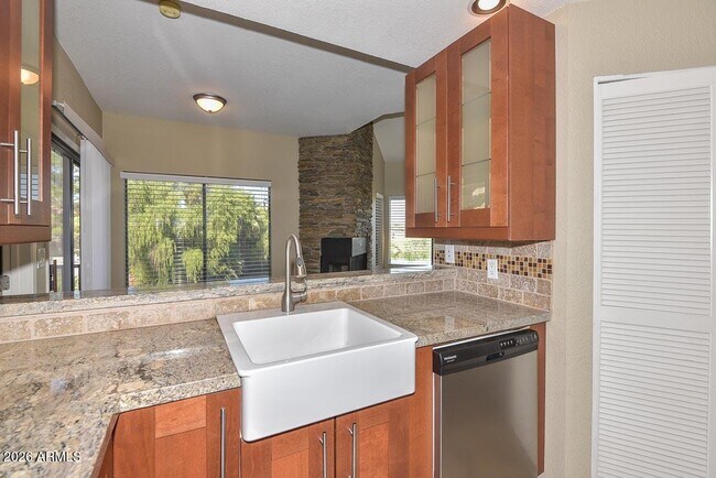 Foto del edificio - 7101 W Beardsley Rd