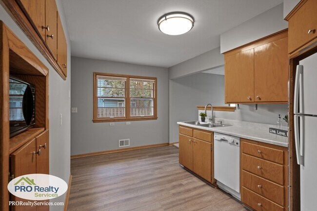 Foto del edificio - 4357-4359 7th St NE