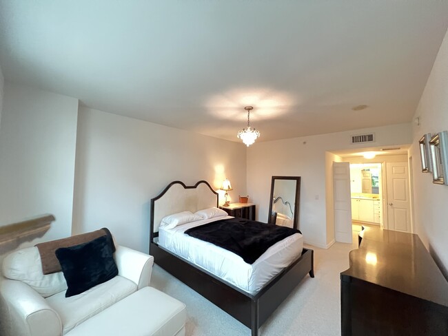 Foto del edificio - 100 NE 6th St