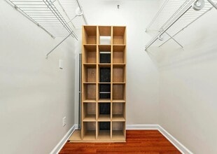 Building Photo - 610 Hillsborough St