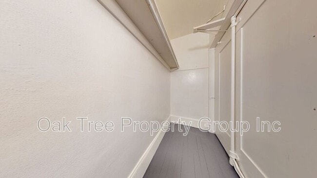 Building Photo - 1502 Alice St