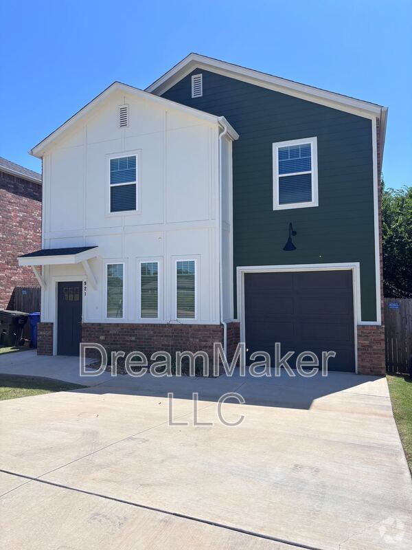 Building Photo - 921 Riva Pkwy