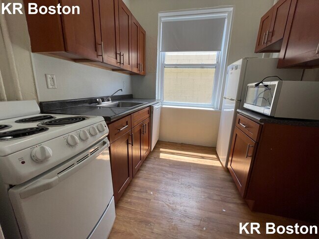 Building Photo - 1232 Commonwealth Ave