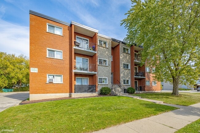 Building Photo - Rosemount Apartments