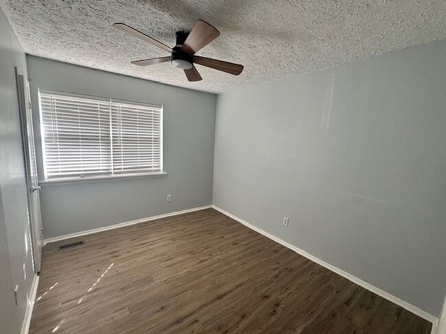 Foto del edificio - 409 Brown St