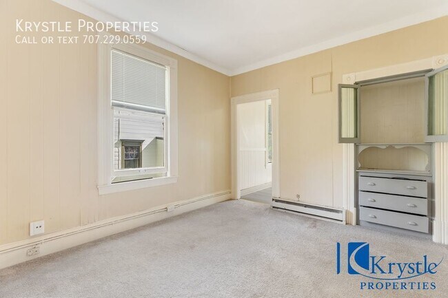 Building Photo - Holiday special! 2 weeks free rent!