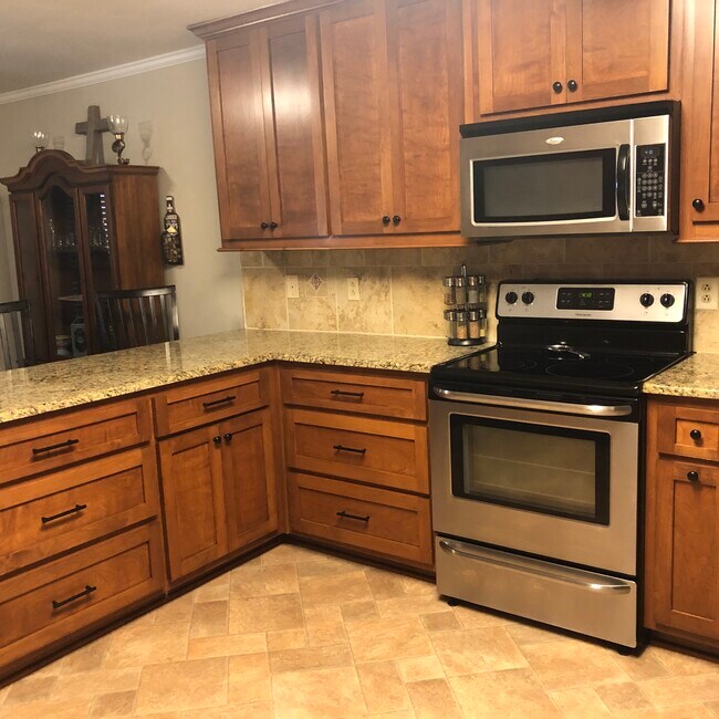 Open to dining area - 2316 Demaret Dr