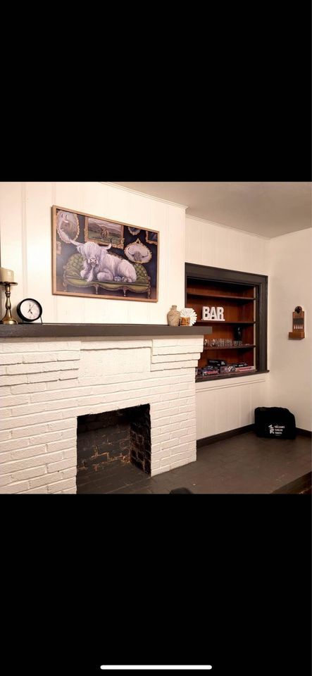 LIVING ROOM - 4910 Saint Elmo Ave