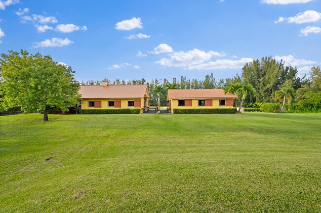 Foto del edificio - 11861 Hawk Hollow