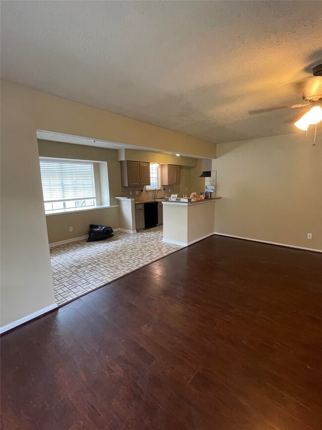 Building Photo - 10306 Twin Hills Ct