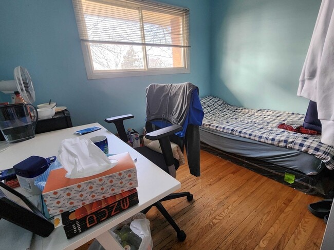 Building Photo - 344 Palace Rd