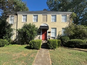 Building Photo - 1435 E Fairview Ave