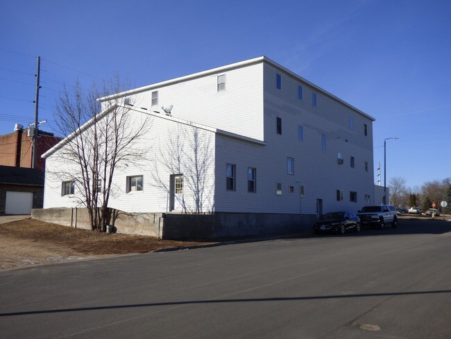 Building Photo - 116 E Prince St