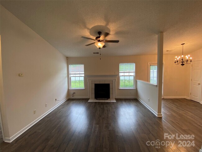 Foto del edificio - 3046 Rugged Stone Way
