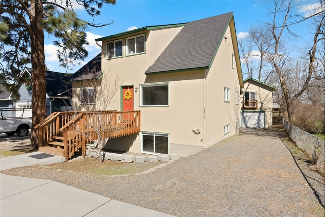 Building Photo - 3519 E 25th Ave